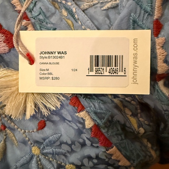 NWT Johnny Was Light Blue Embroidered Oanna Blouse Size M - Picture 7 of 8